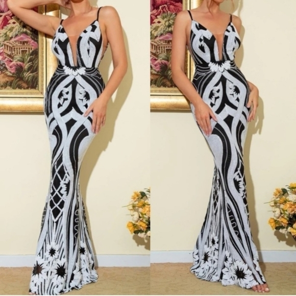 Black and White Graphic Contrast Sequined and Contrast Mesh Mermaid Maxi… - Picture 1 of 16